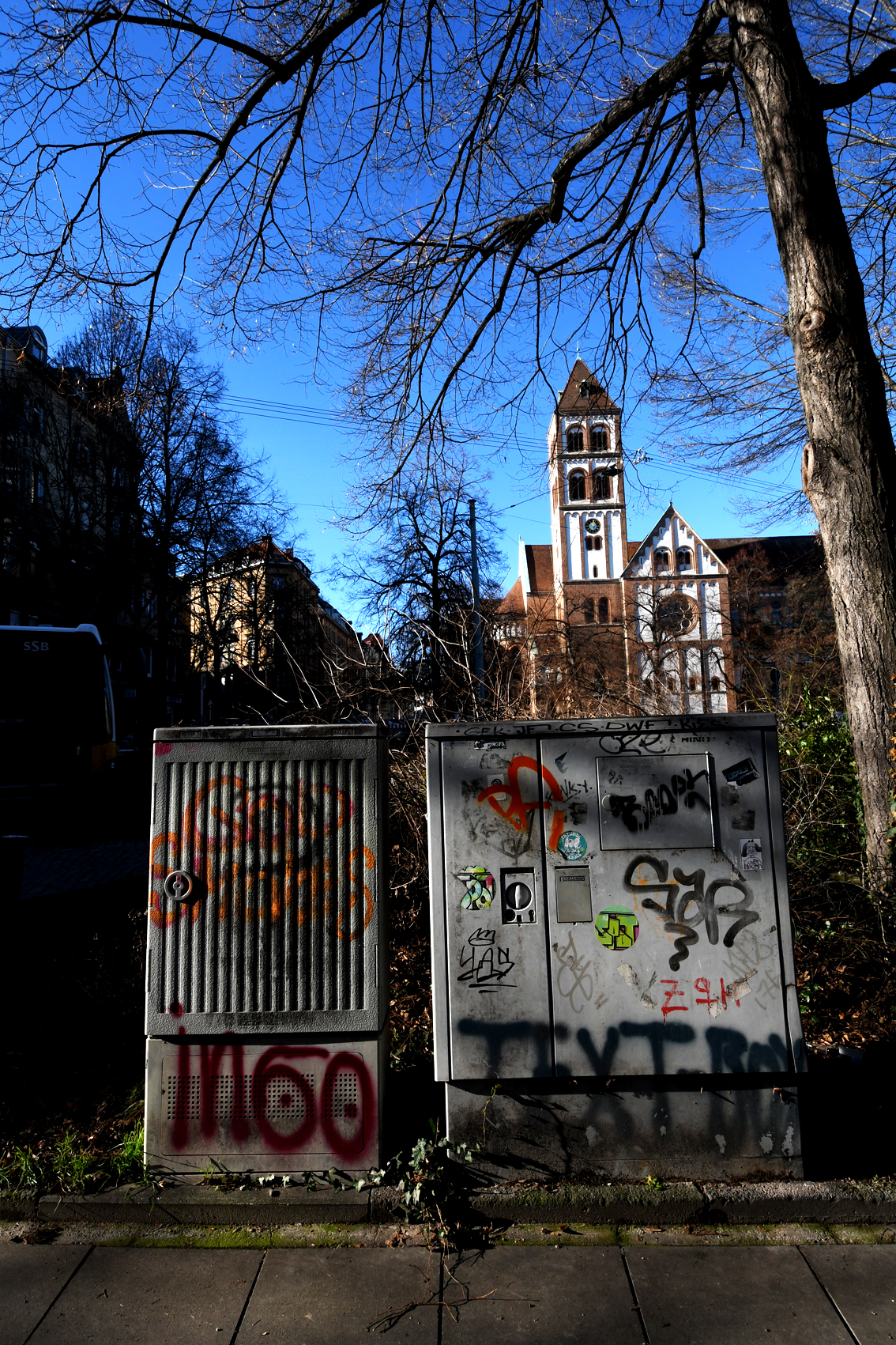 DSC_1203-web.jpg