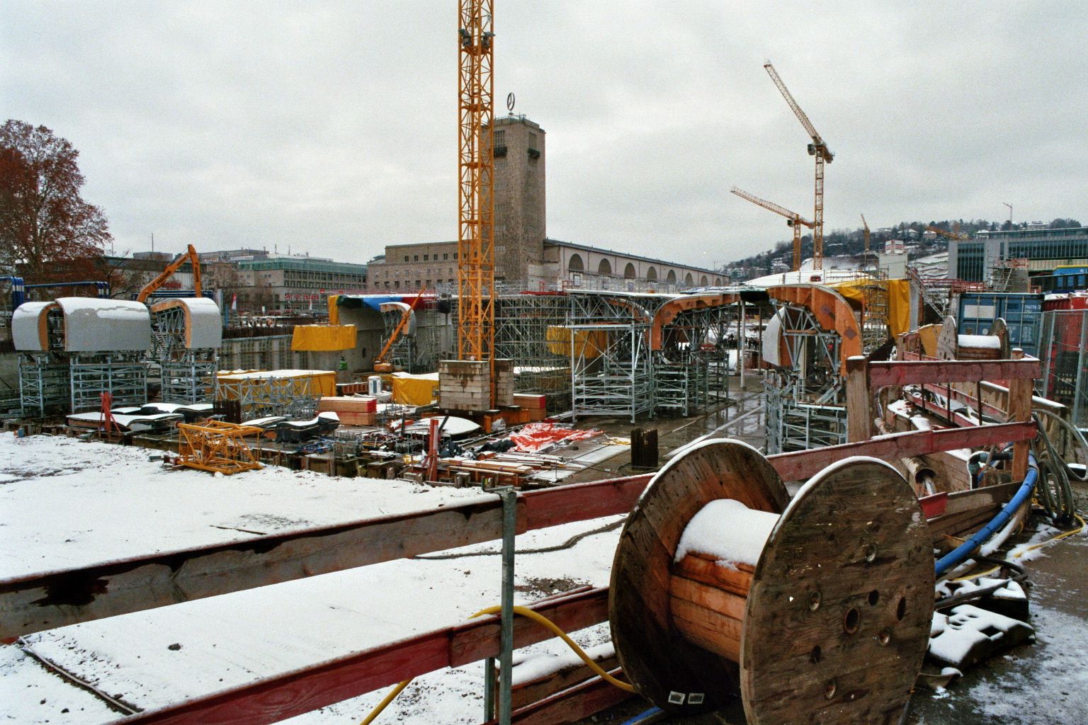 imm012_13A.jpg